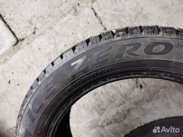 Pirelli Ice Zero 215/55 R18