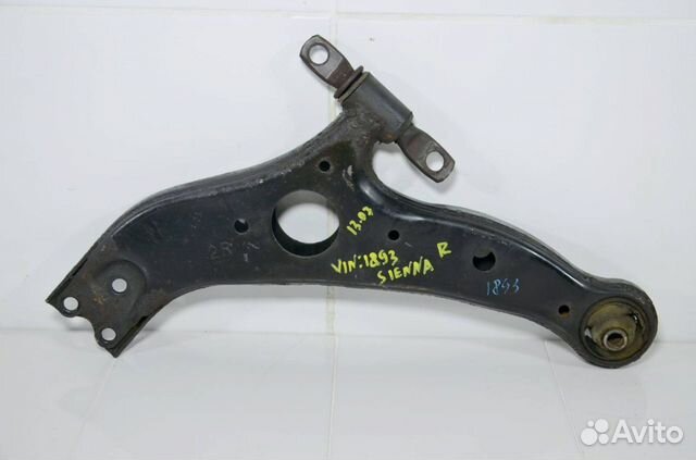 Рычаг нижний передний правый Toyota Sienna 2 3.3
