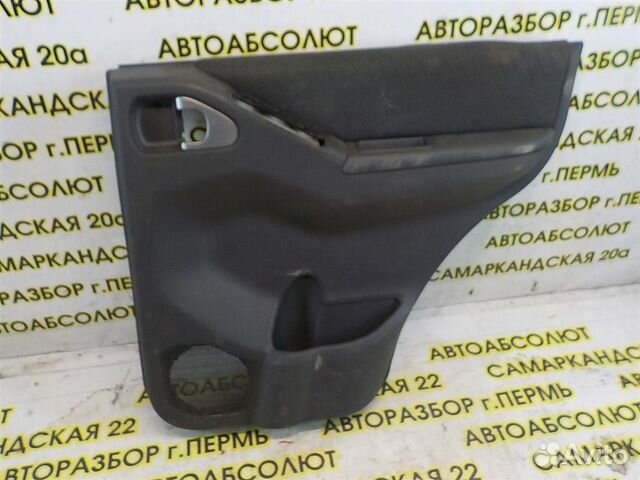 Обшивка двери задней правой Nissan Pathfinder (R5