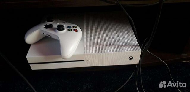 Xbox One s 1tb с играми
