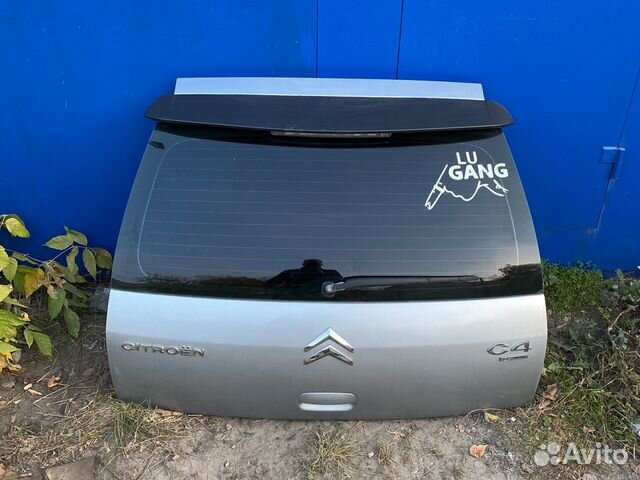 Ситроен С 4 крышка багажника серебристая