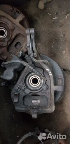 Кулаки поворотные передние Ford Explorer 2