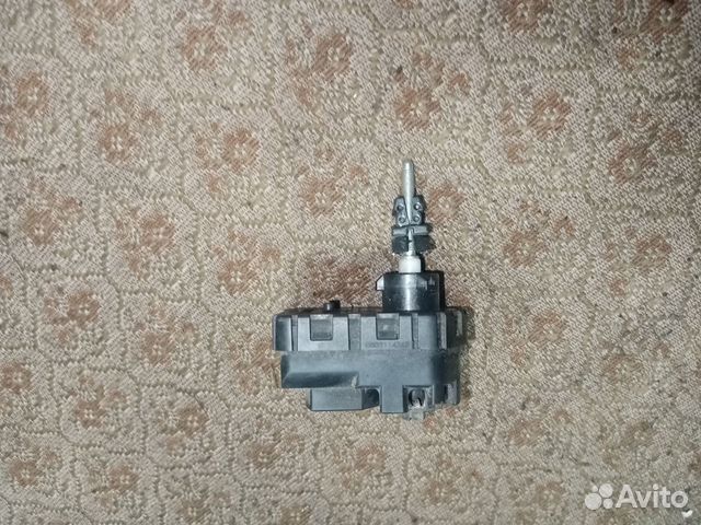 Корректор фары на Тойота Королла Е15/ 2011 год