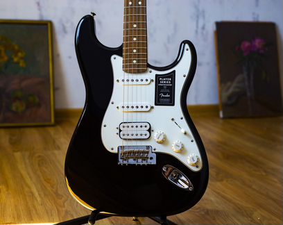 Fender Player Stratocaster HSS Black
