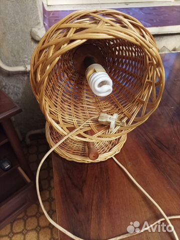 Светильник настольный