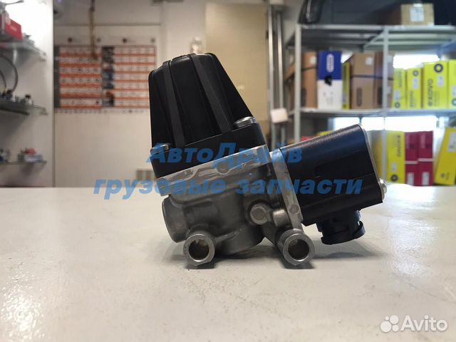 Регулятор давления Мерседес Аксор SCR A0044310306