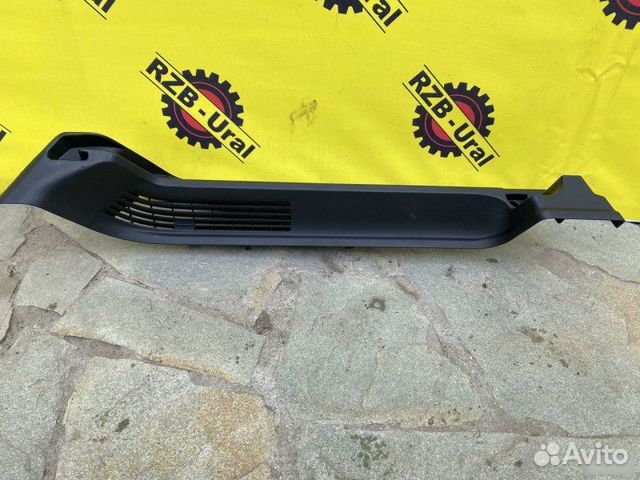 Направляющая шторки багажника левая Kia Ceed Ed