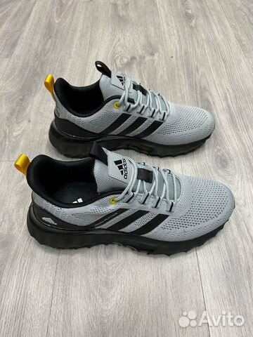 Кроссовки Adidas 44-45 размер