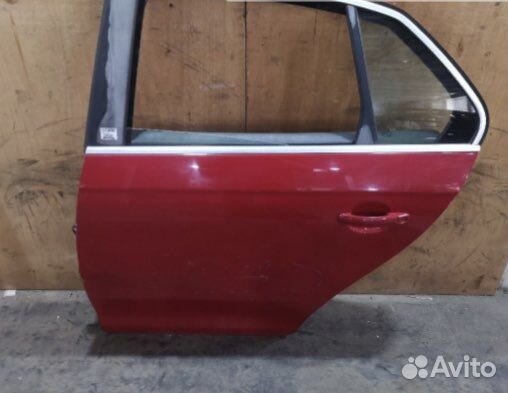 Дверь задняя леаая Volkswagen Jetta 5