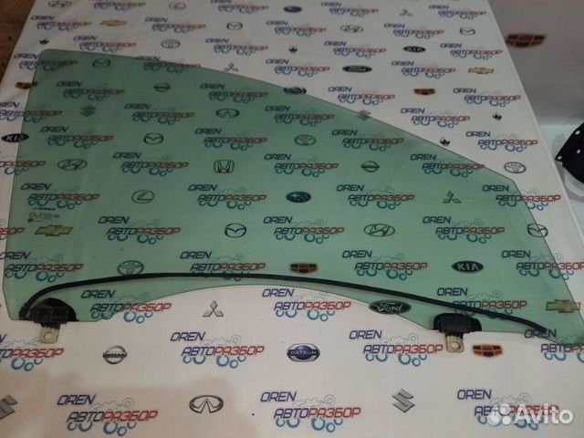 Стекло двери переднее правое Renault Megane 3