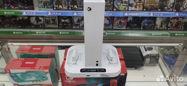 Док-станция для Xbox Series S с зарядкой геймпадов