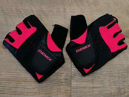 Спортивные перчатки для тренировки