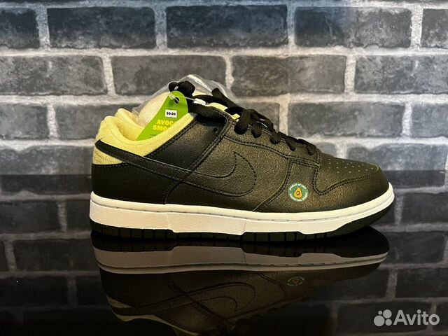 Nike Dunk Low Avocado (W)