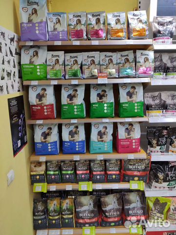 Корм для собак и кошек
