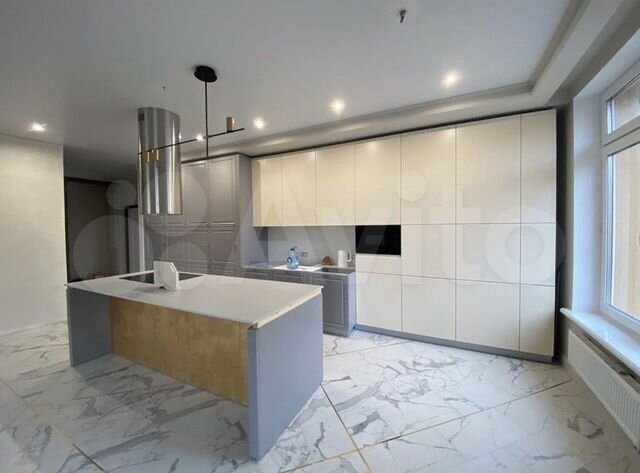 3-к. квартира, 115 м², 15/15 эт.