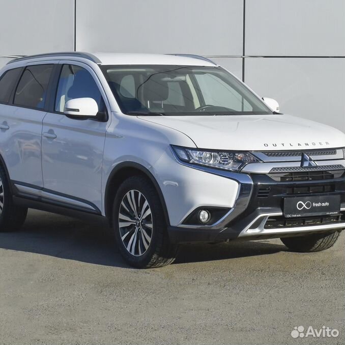 Мицубиси аутлендер с пробегом на авито. Mitsubishi outlander 2018. тойота аутлендер 2018. аутлендер кросс. митсубиси аутлендер 2018 отзывы.