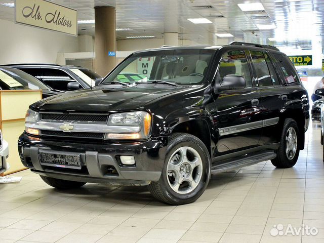 Лобовое стекло на Chevrolet Trailblazer 01-11г