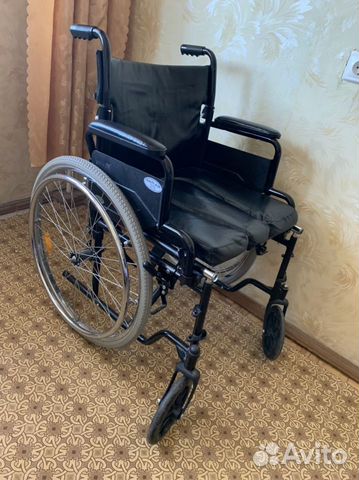 Кресло коляска для инвалидов