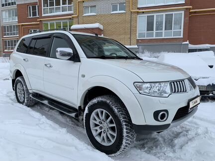 Mitsubishi Pajero Sport 2.5 AT, 2011, 270 820 км