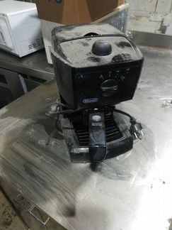 Кофеварка рожковая Delonghi EC145