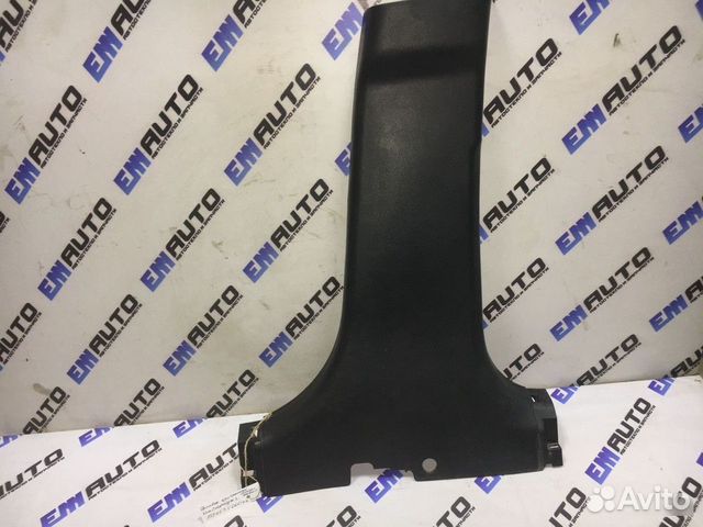 Обшивка центральной стойки правая Киа Спортейдж 3