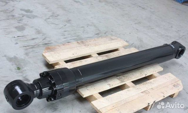 Рукоятный гидроцилиндр Caterpillar 325D