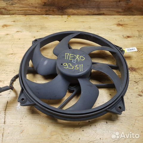 Диффузор радиатора Peugeot 307 3AC EW10J4 2001