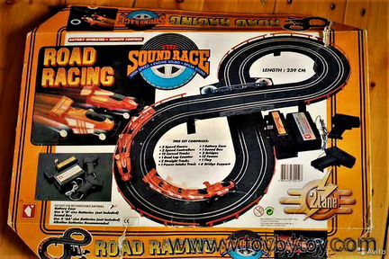 Игра road racing (трековые гонки)