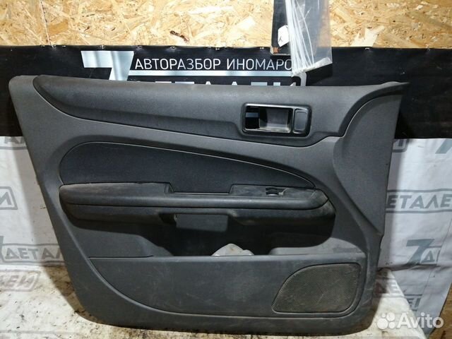 Обшивка двери Ford Focus 2