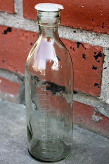 Мерная бутылочка для кормления. 200 мл