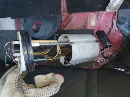 Skoda fabia 2 5J топливная станция