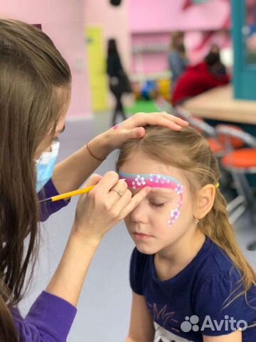 Аквагрим, Аквагример