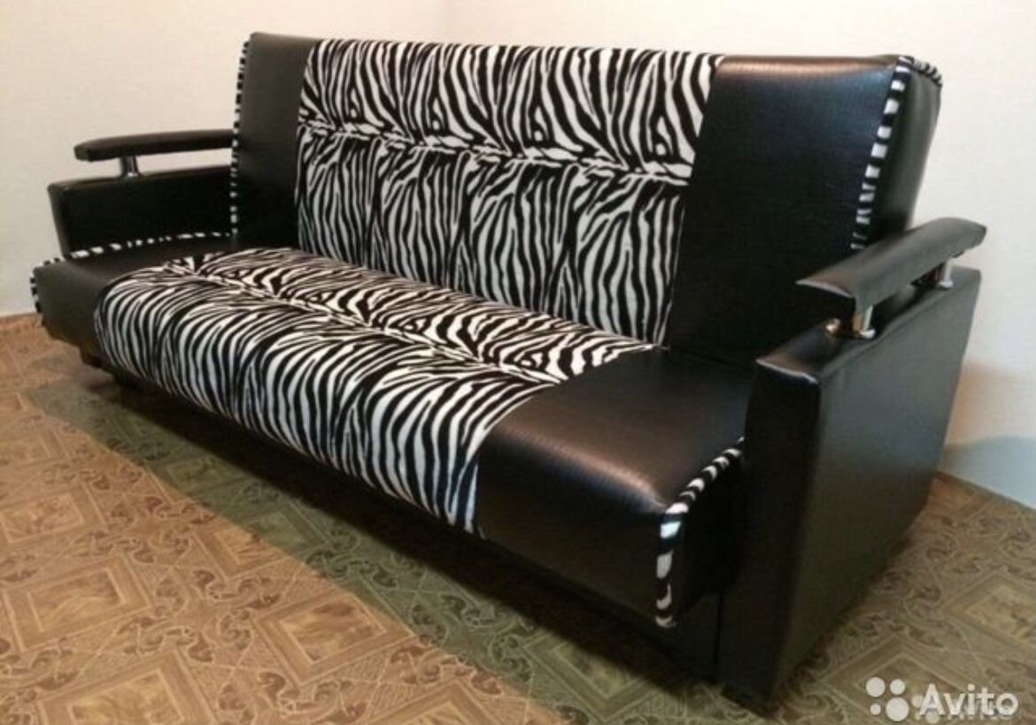 Авито энгельс диван. Диван "книжка". Мягкая мебель книжка диван. Диван книжка и 2 кресла. Новый диван.