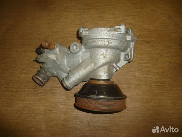 Помпа Ssang Yong Musso 3.2 бензин