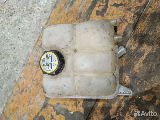 Расширительный бачок Форд Фокус3