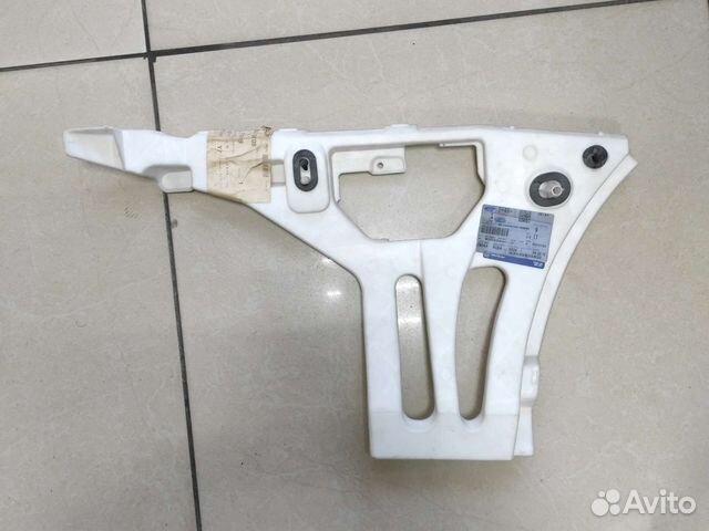 Кронштейн крепления бампера Ford Focus