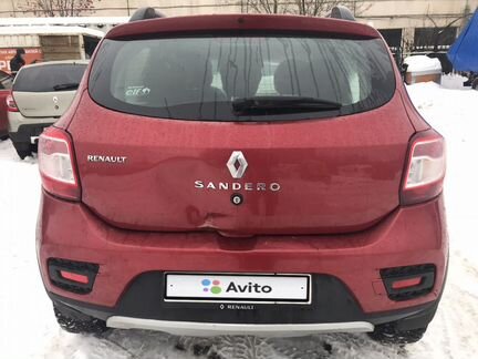 Renault Sandero Stepway 1.6 МТ, 2017, битый, 160 000 км