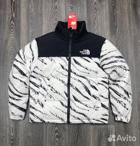 Новая качественная куртка The North Face