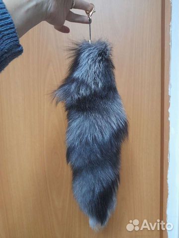 Хвост -брелок(чернобурка, лиса, енот, песец)