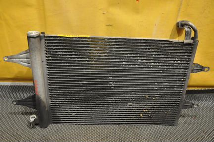 Радиатор кондиционера skoda fabia 5J2