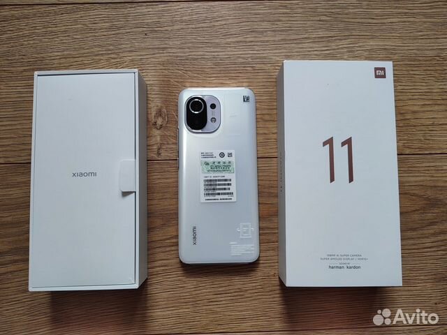 Xiaomi Mi 11 12/256GB Белый (Global Rom, новый)