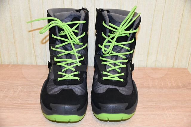 lowa luca gtx mid