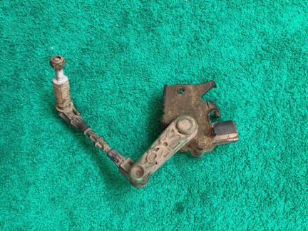 Датчик положения кузова Audi A8 D4 2013