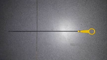 Щуп масляный nissan Almera G15