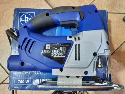 Лобзик LUX STS 750/85