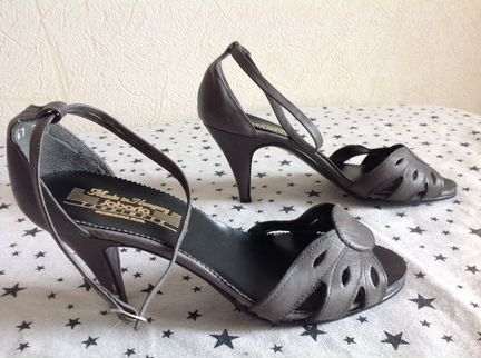 Босоножки старомодные Sabaria tannimpex Венгрия 38