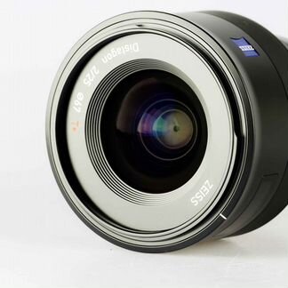 Zeiss Batis 25mm f/2