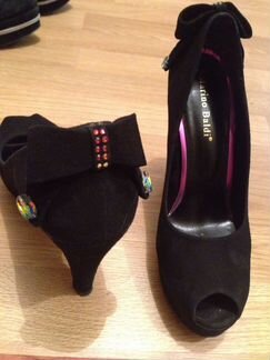 Продается обувь почти новая