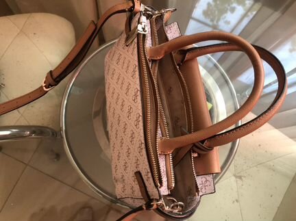 Сумка Guess