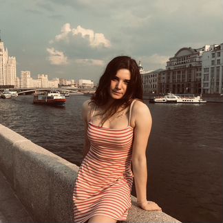 Платье Bershka